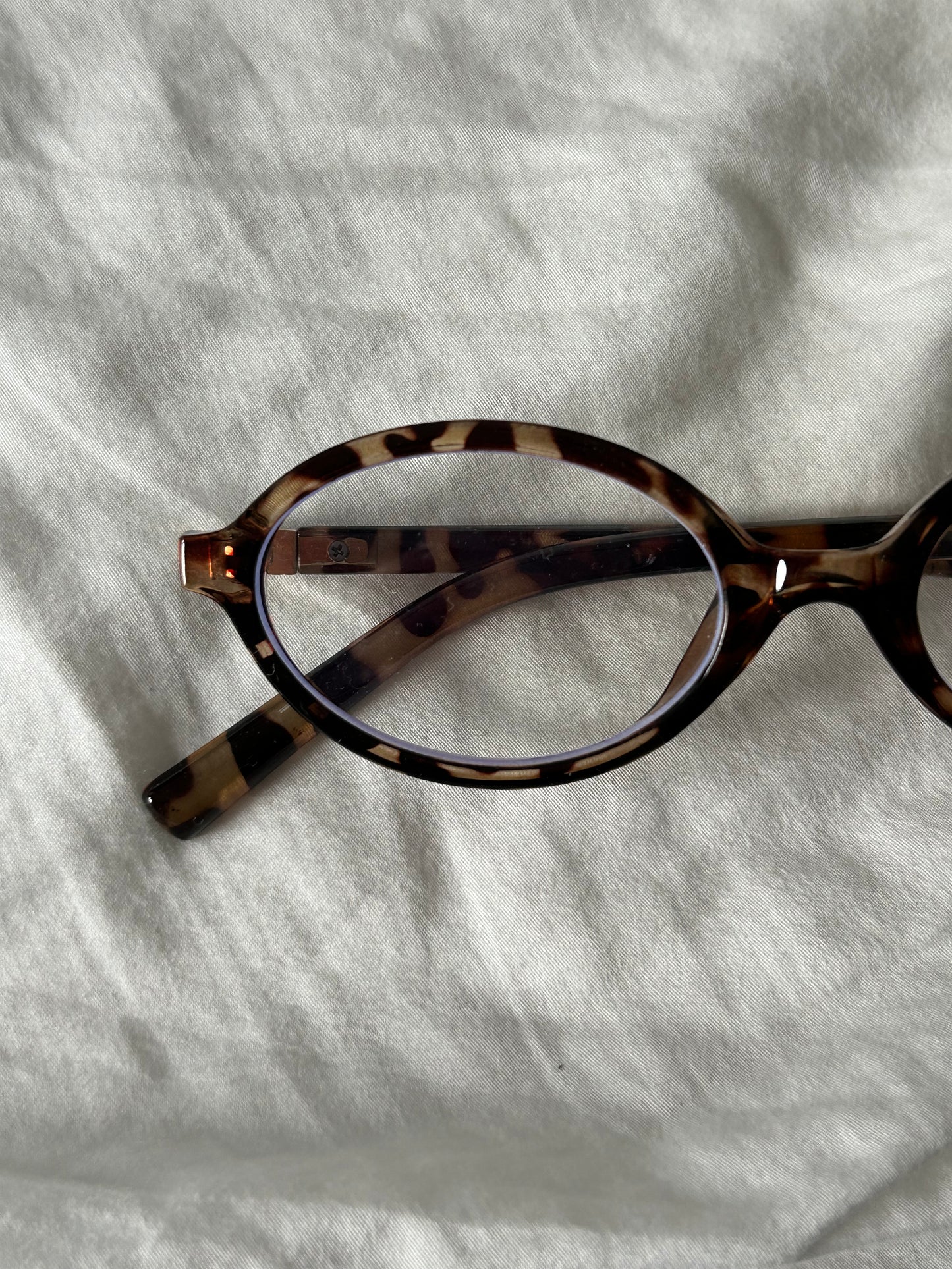 A Victoire blue light glasses