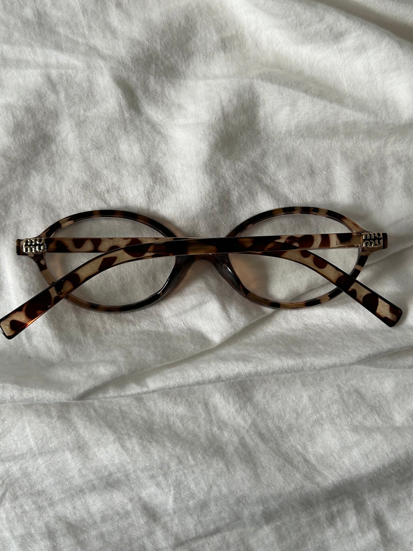 A Victoire blue light glasses