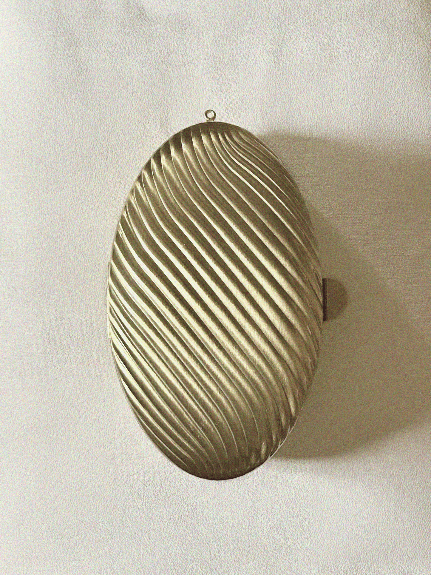 A Evening Clutch Vintage Gold Minaudière