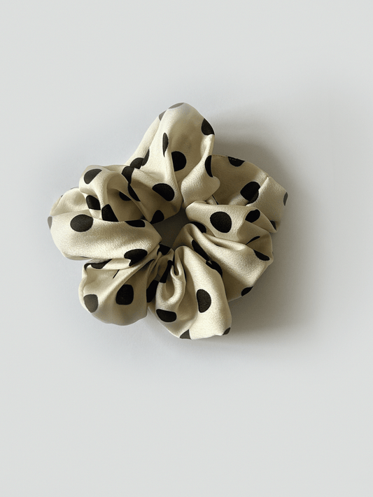 Scrunchie polka dot black