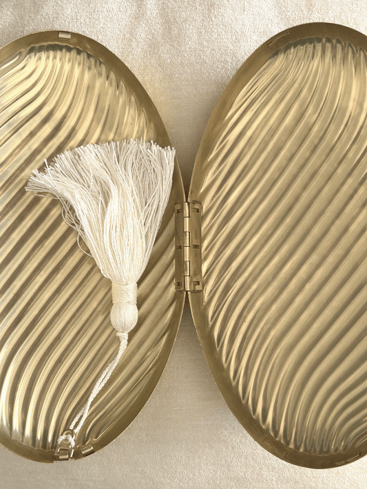 A Evening Clutch Vintage Gold Minaudière