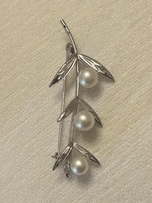 925 Silver Pearl Brooch