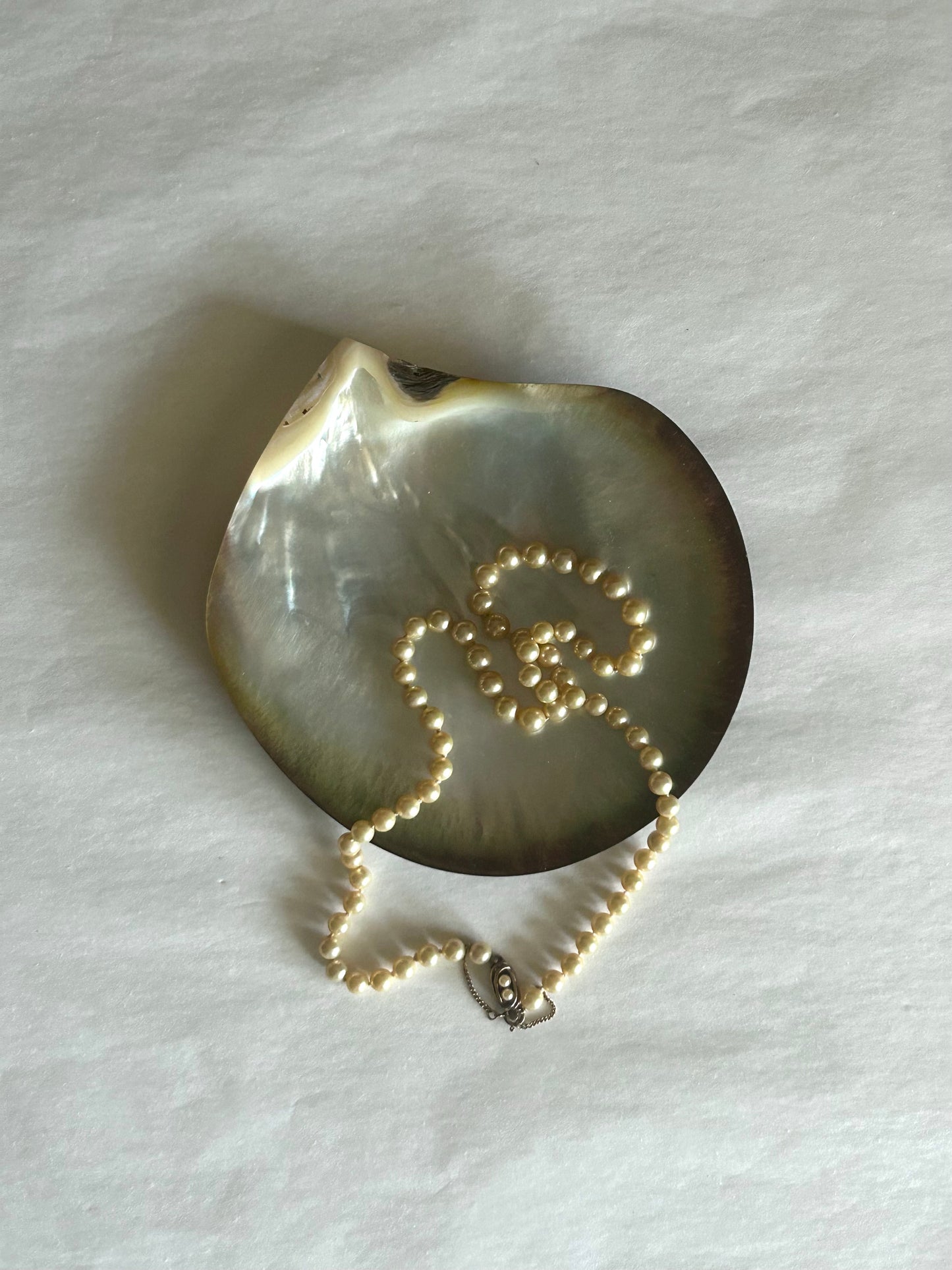 Ivory pearl necklace - 70's