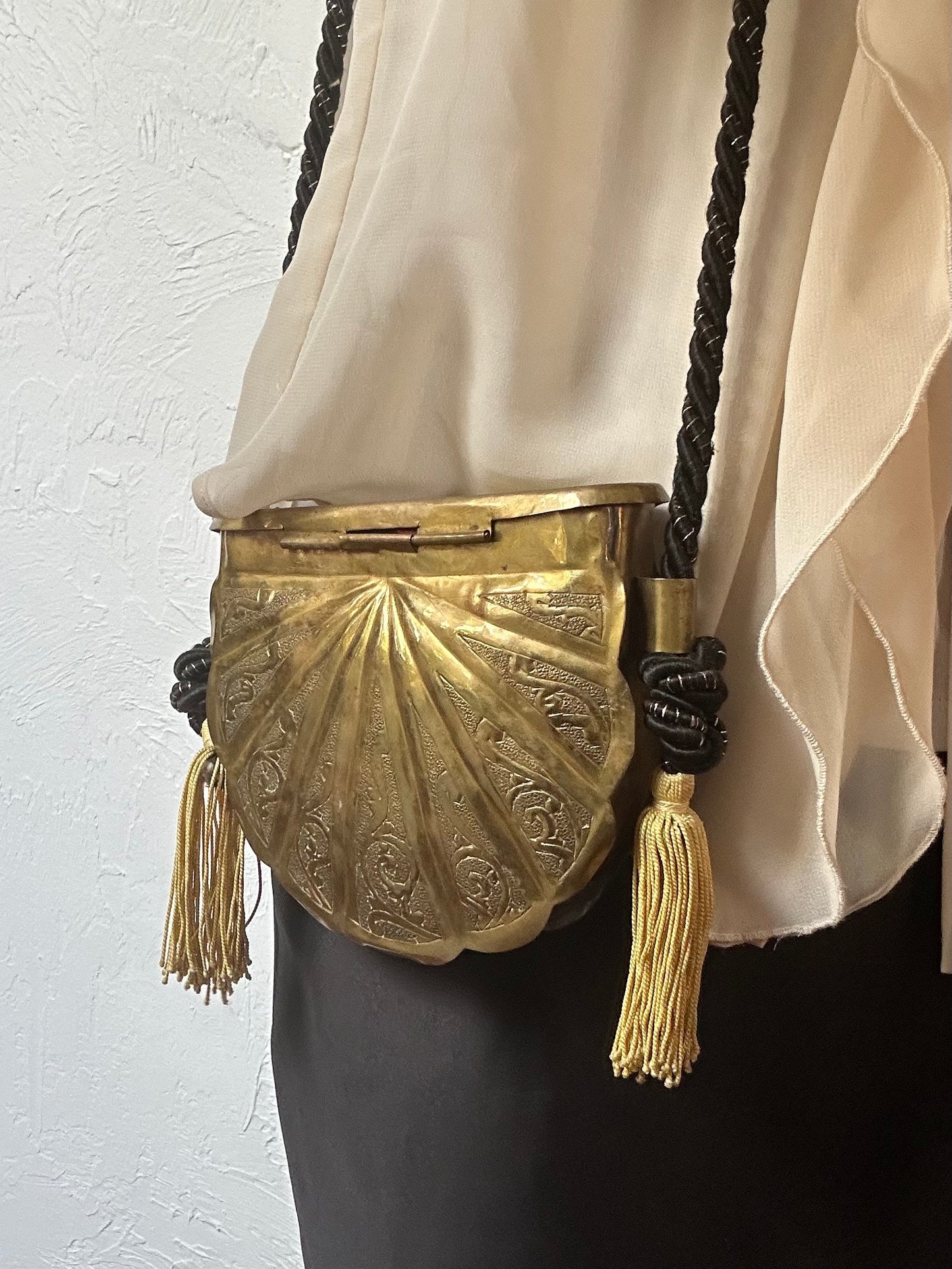 Vintage Gold Tone Sculptural Tasseled Purse